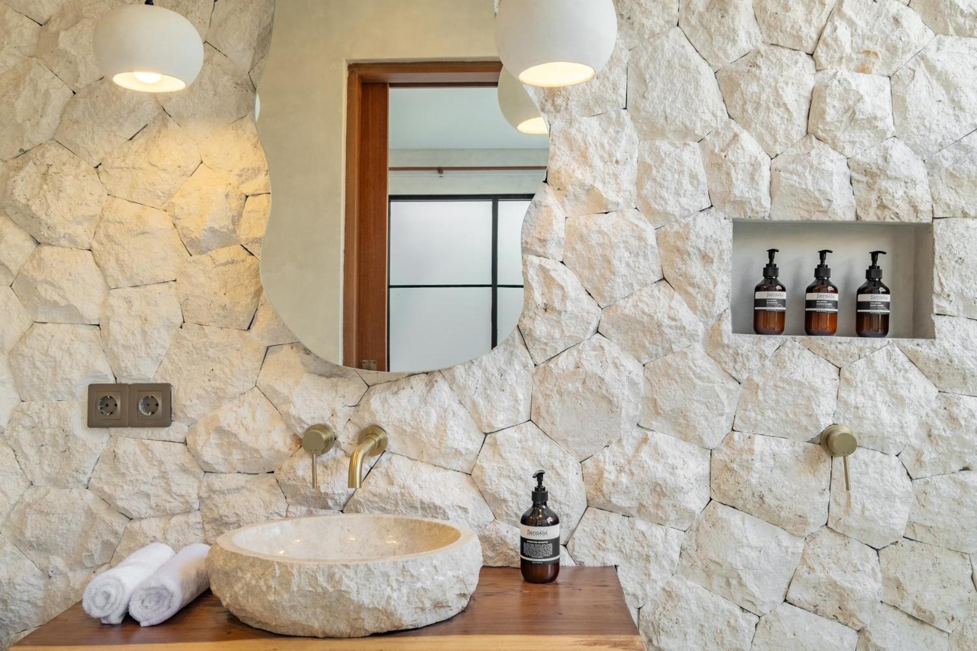 Alma Bingin Boutique Hotel Uluwatu  Phòng bức ảnh